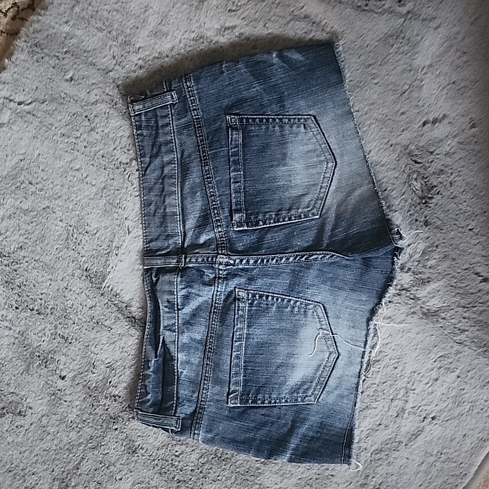 Jean shorts - Picture 2 of 4